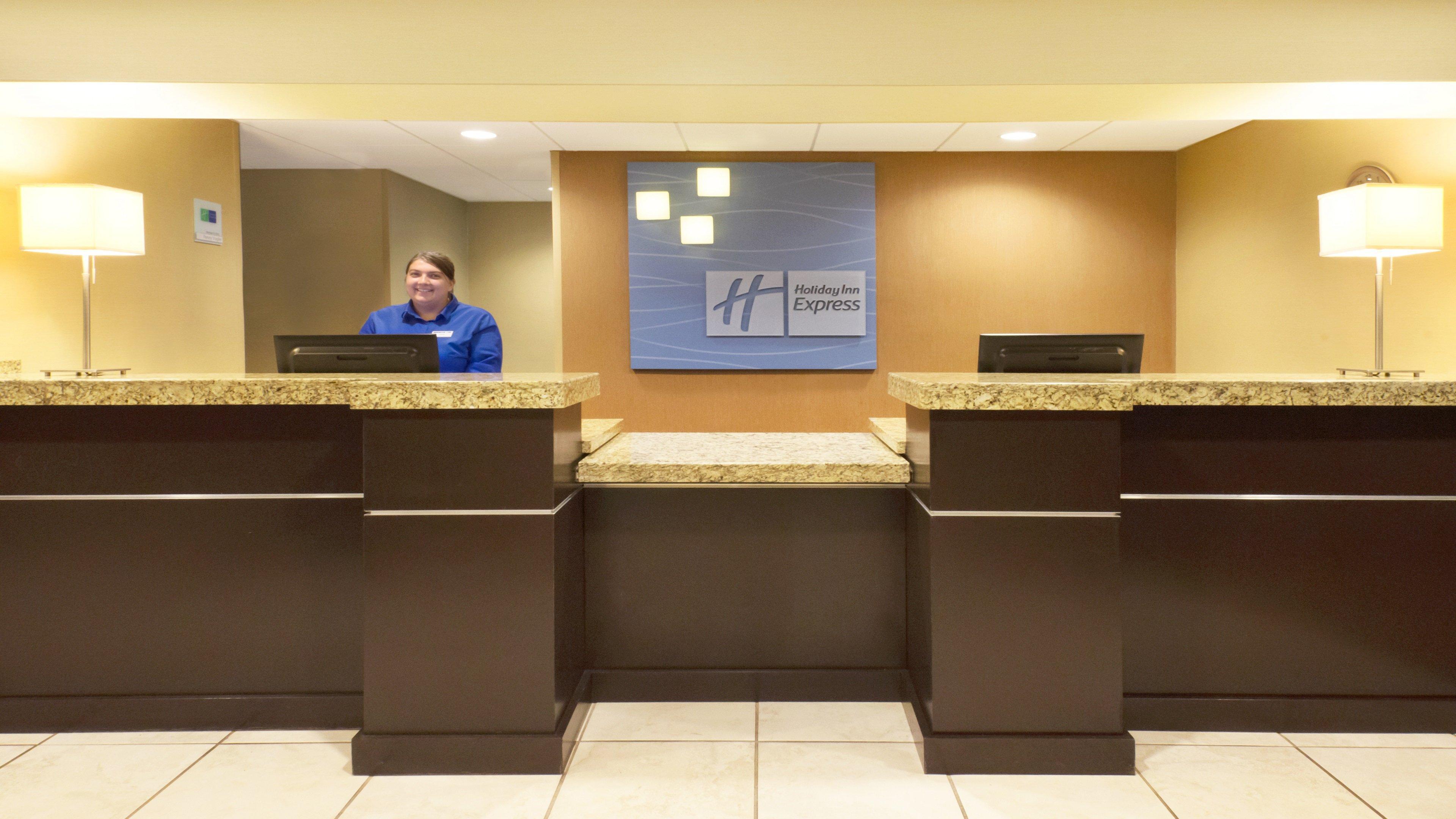 Holiday Inn Express Hotel & Suites Colby By Ihg Eksteriør bilde