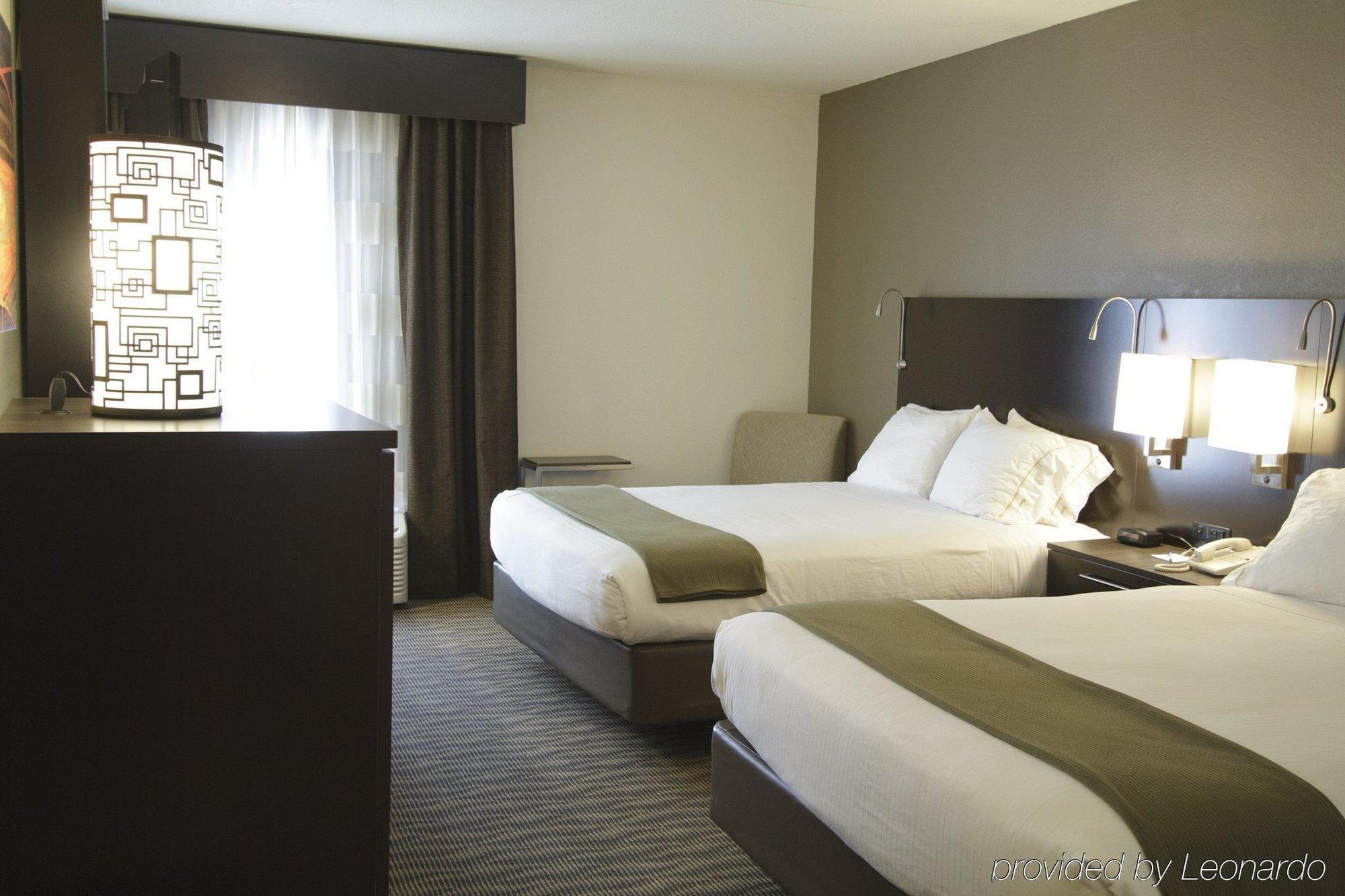 Holiday Inn Express Hotel & Suites Colby By Ihg Eksteriør bilde